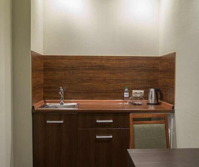 آپارتمان 1 خوابه, Zolotoy Zaton