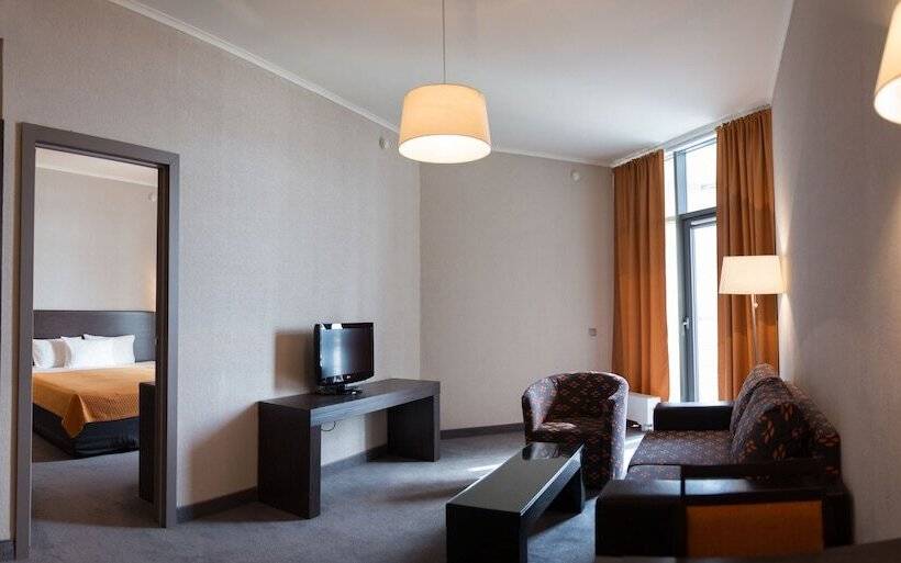 آپارتمان 1 خوابه, Zolotoy Zaton