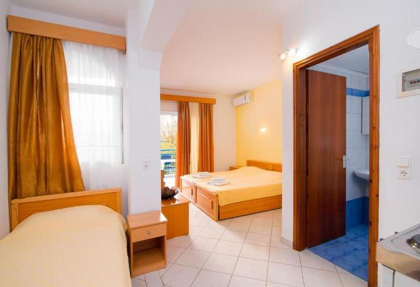 Трехместный Номер Базовый, Marialena