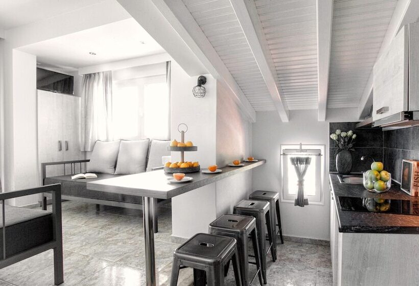 شقة سوبيريور غرفة نوم واحدة مطلّة علي البحر, Poseidon Villas