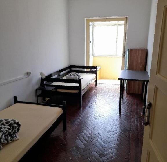 اتاق اکونومی, Belém Backpackers