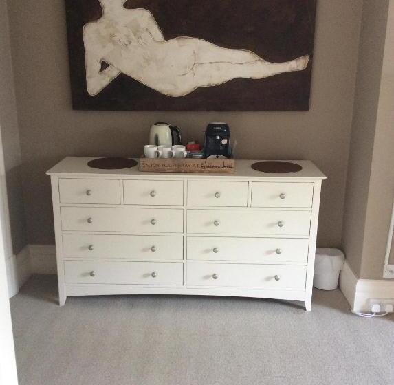 سوییت سوپریور, Gallows Hill