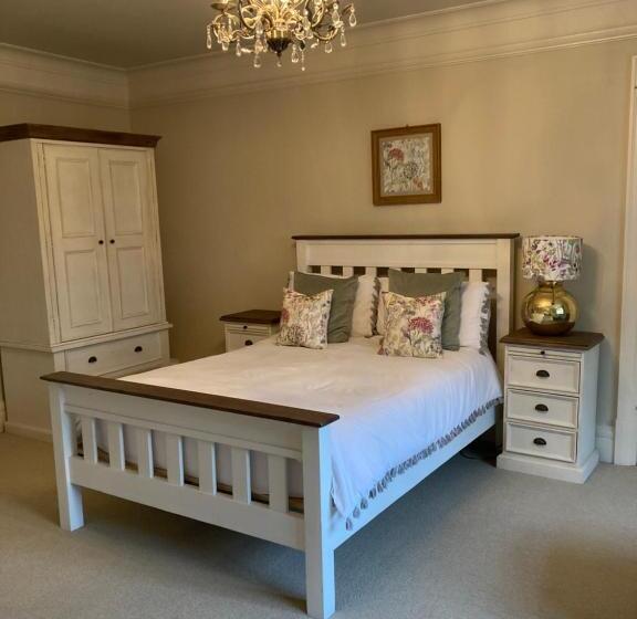 2 Bedroom Superior Room, Gallows Hill