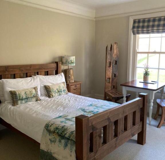 اتاق استاندارد, Gallows Hill