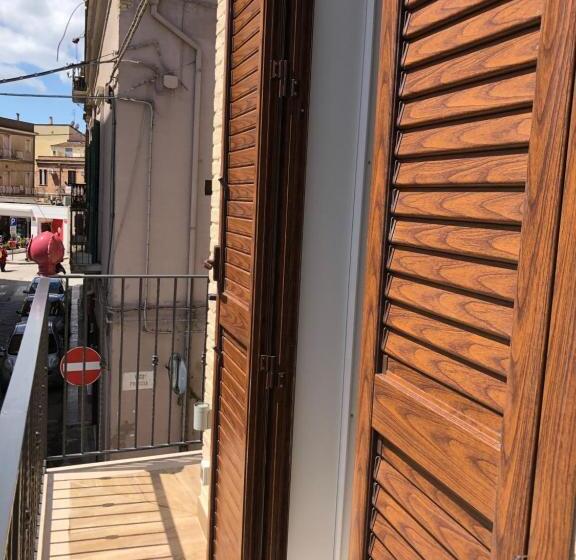 חדר דלוקס לשלושה, Il Pumo Pugliese