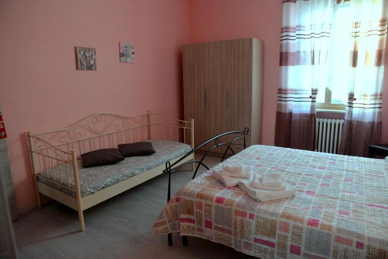 اتاق استاندارد, La Corte Del Moro
