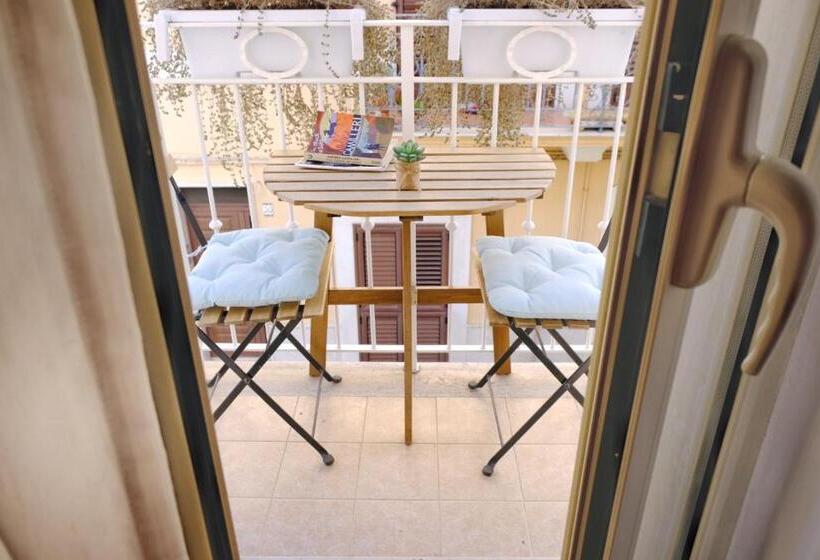 חדר דלוקס עם מרפסת נוף לים, Nap25guesthouse