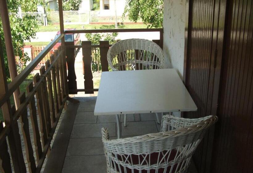 Номер Deluxe с Балконом, Agancs Vendégház