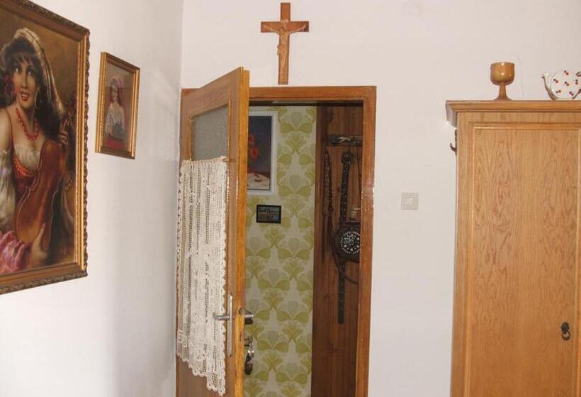 Номер Стандарт, Agancs Vendégház