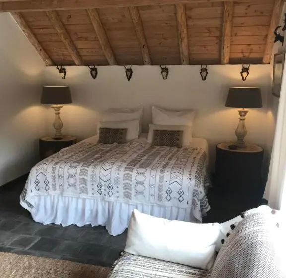 キングサイズベッドのデラックスルーム, The Barn