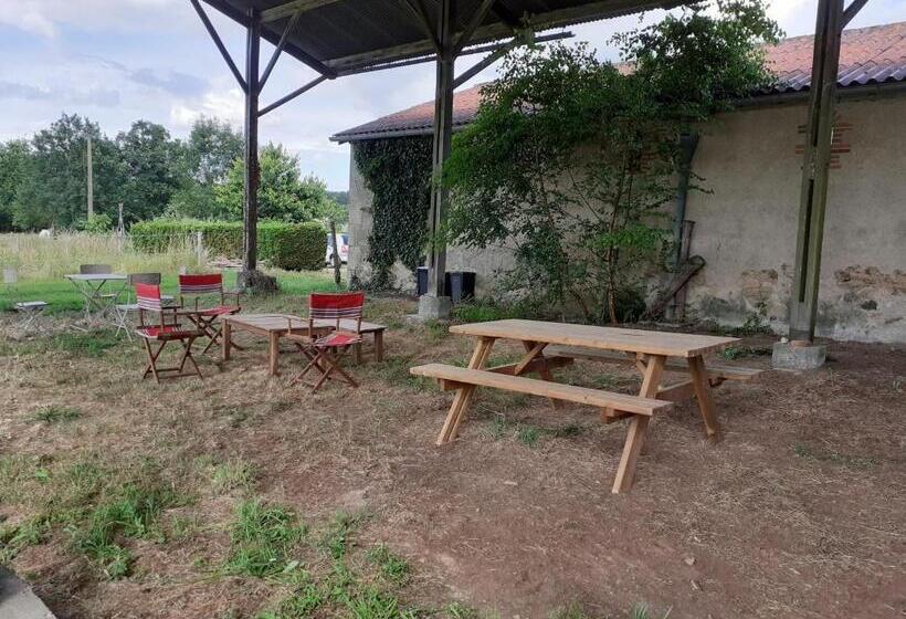 Standard Tent, Domaine De La Sauzaie