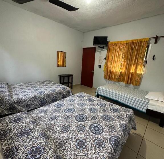 コンフォートトリプルルーム, Cabañas Pepe