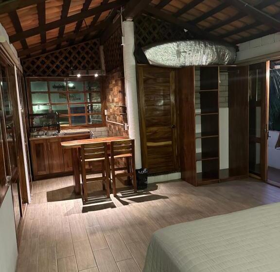 デラックススタジオ, Cabañas Pepe