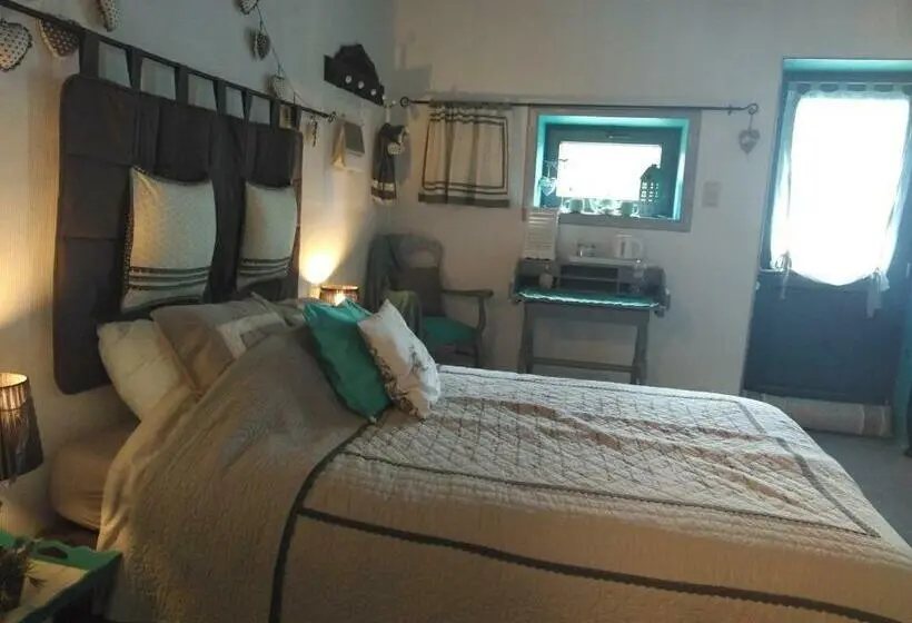 スタンダードインサイドビュールーム, Chambre Poésie