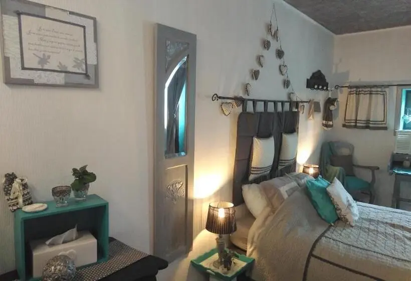 スタンダードインサイドビュールーム, Chambre Poésie