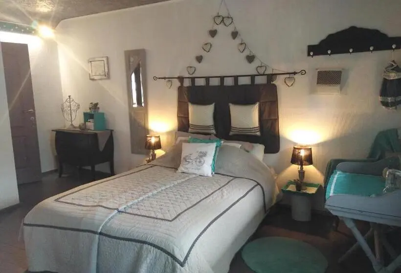 スタンダードインサイドビュールーム, Chambre Poésie