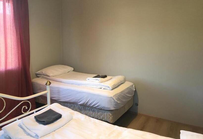 اتاق استاندارد سه نفره, Guesthouse Skógafoss