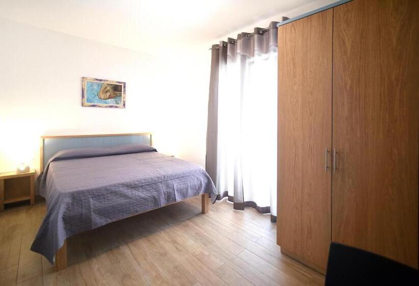 Escritório Estándar, Residenza Montegrappa