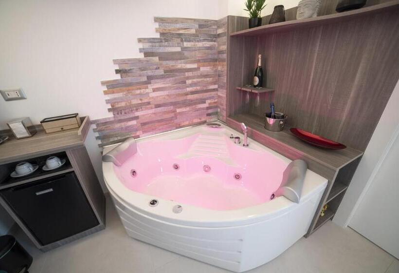 Suíte com Hidromassagem, Residenza Montegrappa