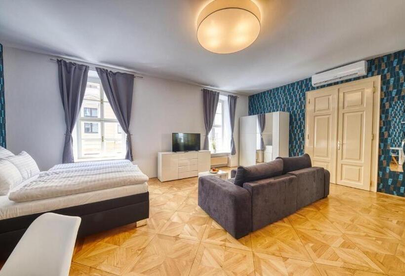 آپارتمان 1 خوابه, Aapartamentoos