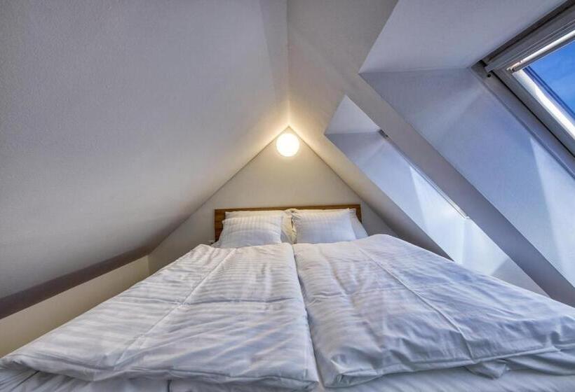 آپارتمان 2 خوابه, Aapartamentoos