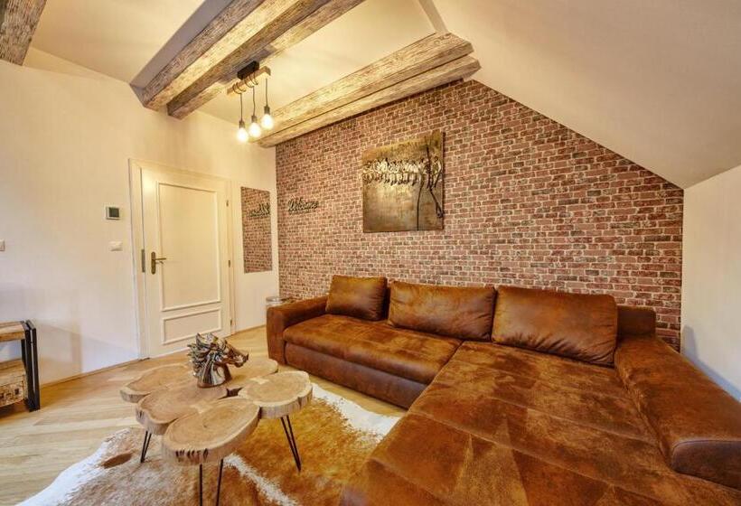 اتاق دوبلکس, Aapartamentoos