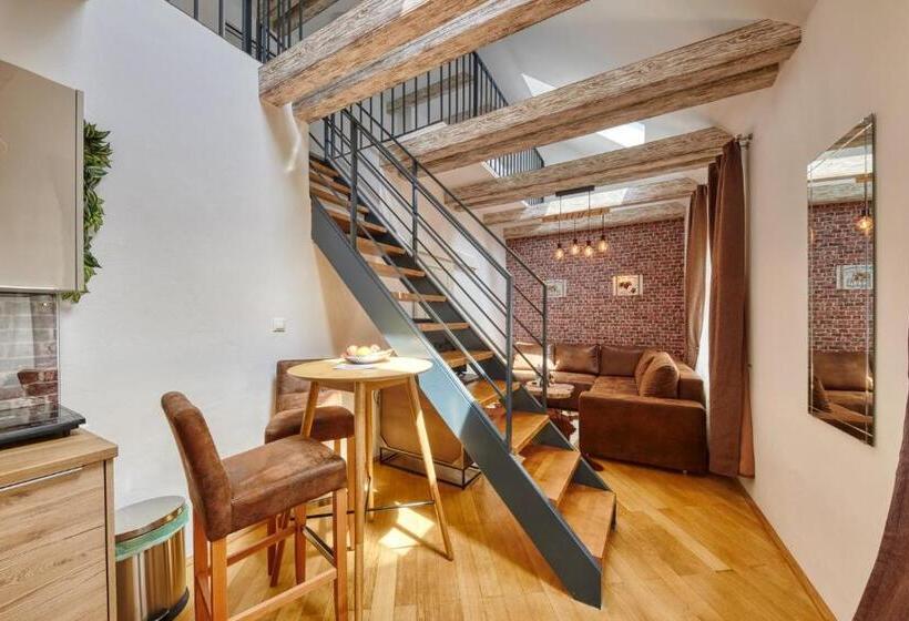 اتاق دوبلکس, Aapartamentoos