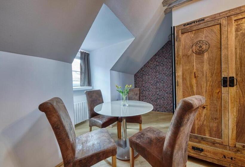 سوییت, Aapartamentoos