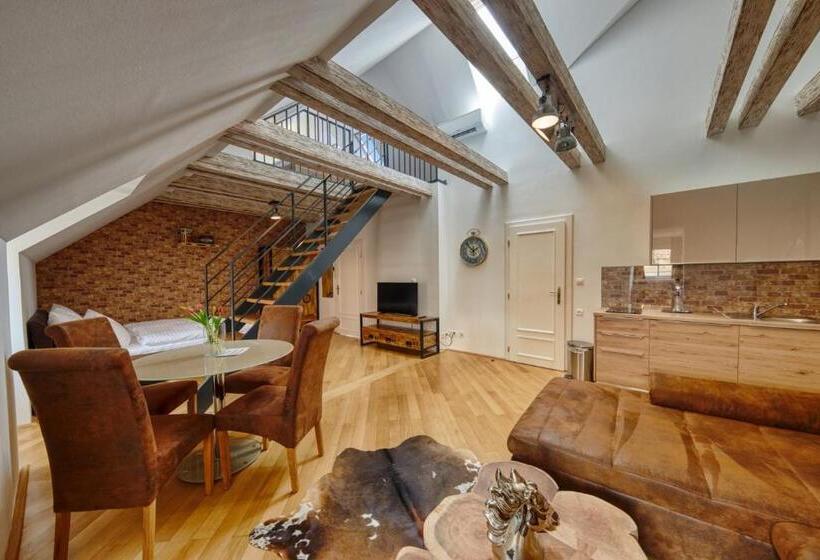 سوییت, Aapartamentoos