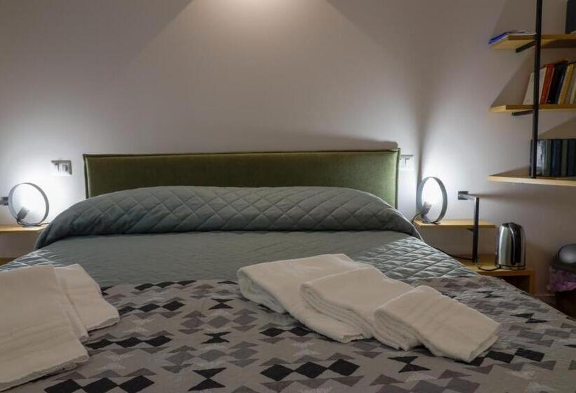 اتاق لوکس, Bed&book