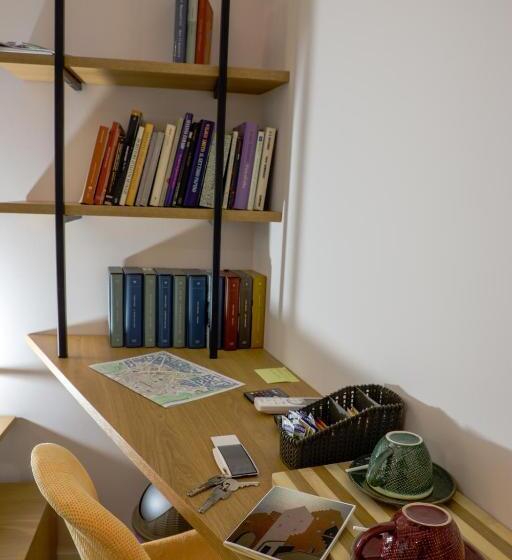 اتاق لوکس, Bed&book