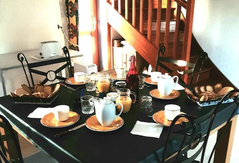 חדר סטנדרט, Chambres D Hôtes Les Mésanges Avec Salle D Eau Privative Pdj Compris