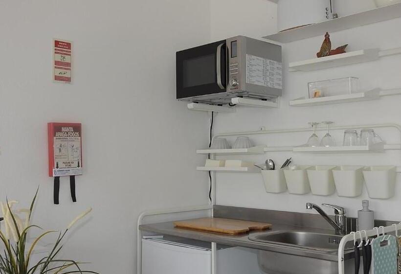 스탠다드 스튜디오, Hospedaria Do Senhor Da Pedra