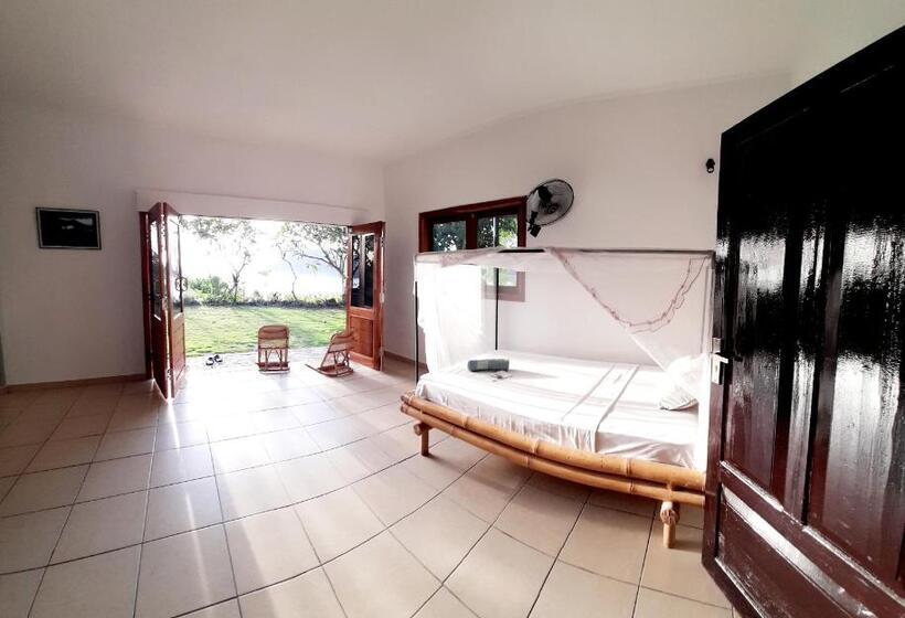 Номер Deluxe Вид на Море с Балконом, Merdeka House