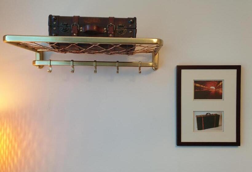 סוויטה נוף לגינה, Zeelui