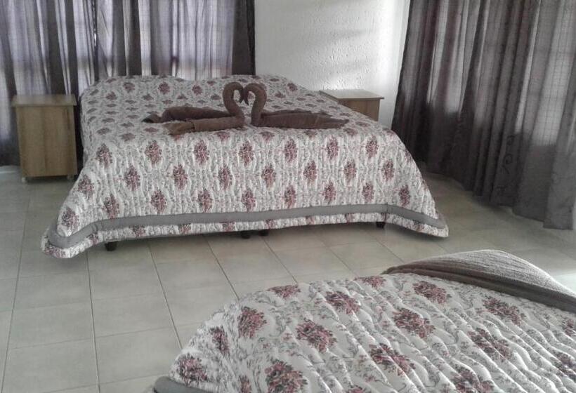 패밀리 룸 가든 전망, Elegant Guest House Malelane