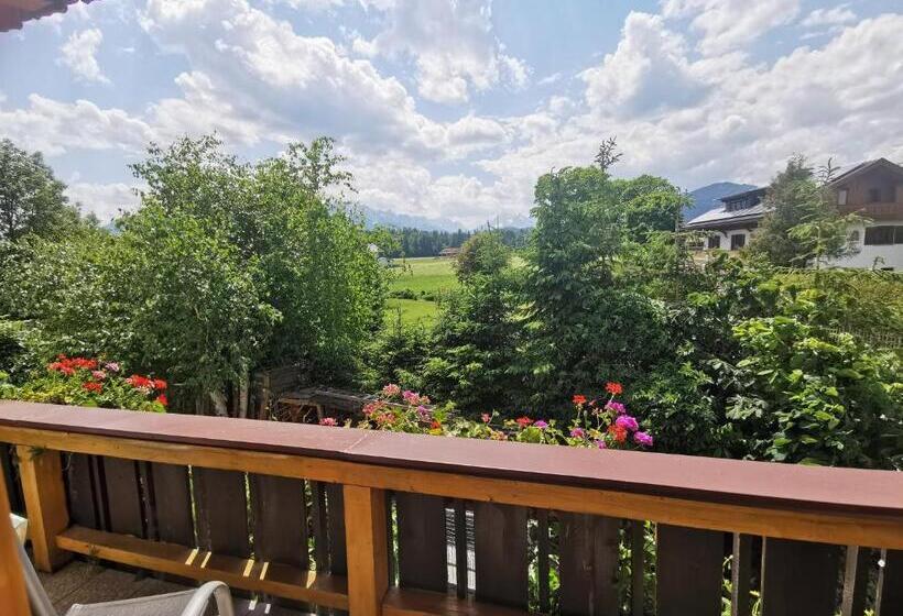 Апартаменты 1 Спальня с Балконом, Ferienwohnungen Berghof