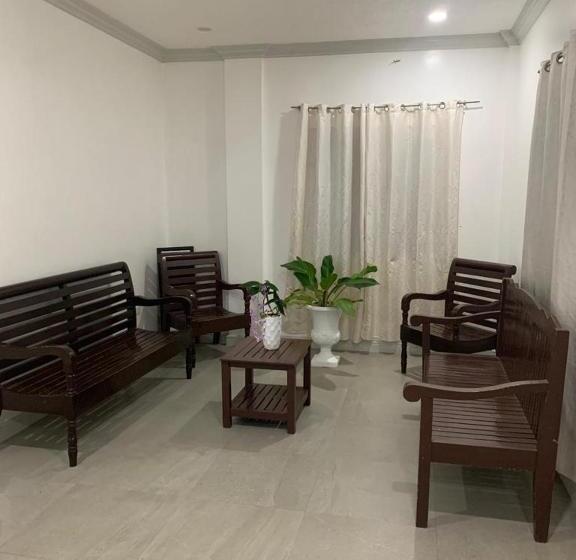 디럭스 패밀리 룸, Soul Travellers Dagatan Castle