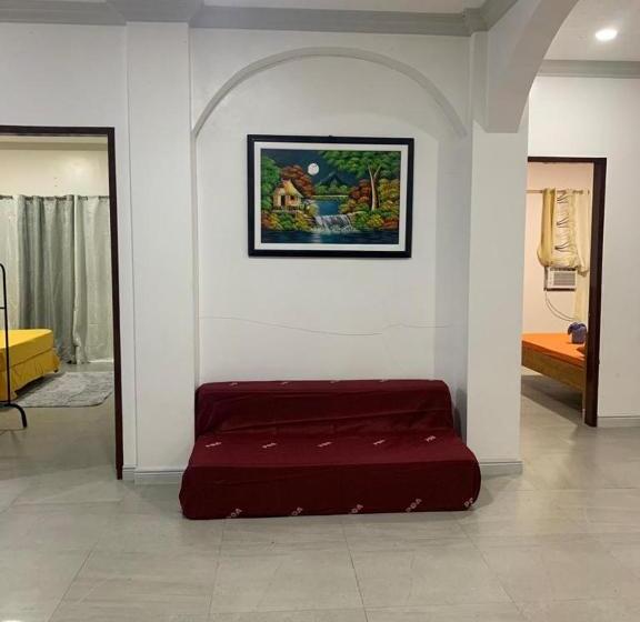 Семейный Номер Deluxe, Soul Travellers Dagatan Castle