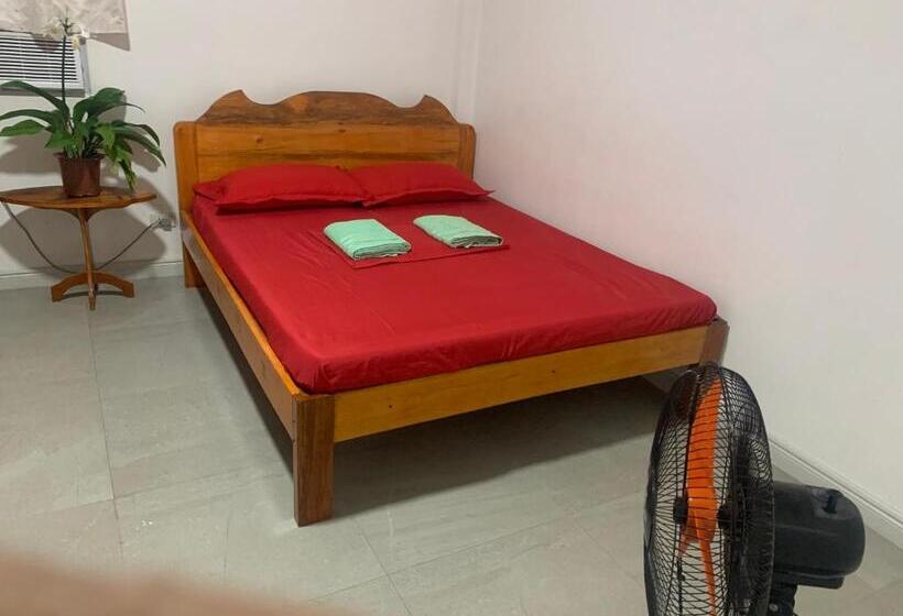 이코노미 룸, Soul Travellers Dagatan Castle