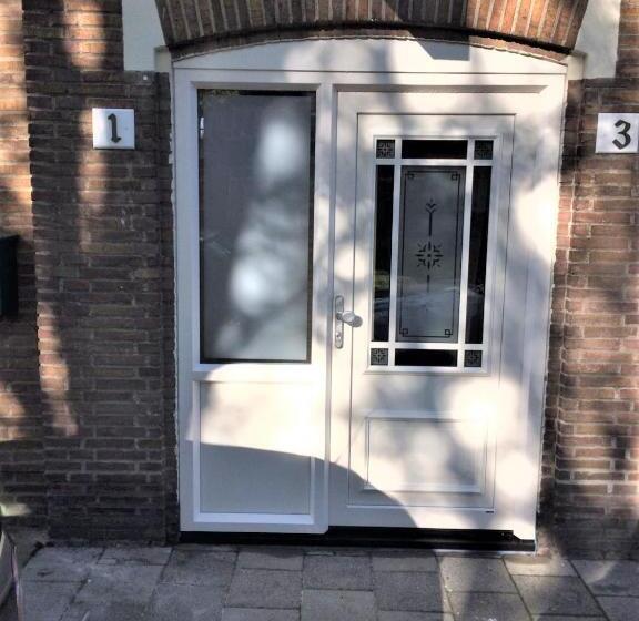 اتاق خانوادگی, Westerschelde B&b