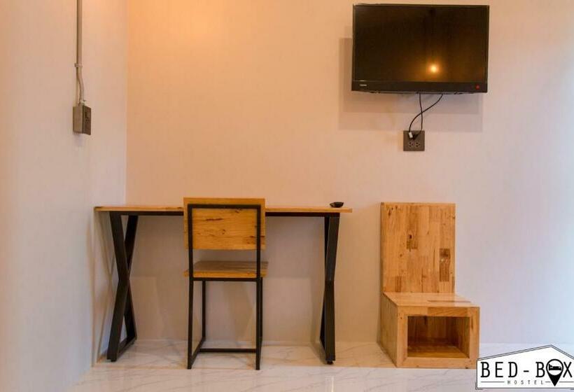 キングサイズベッドのスタンダードルーム, Bed Box