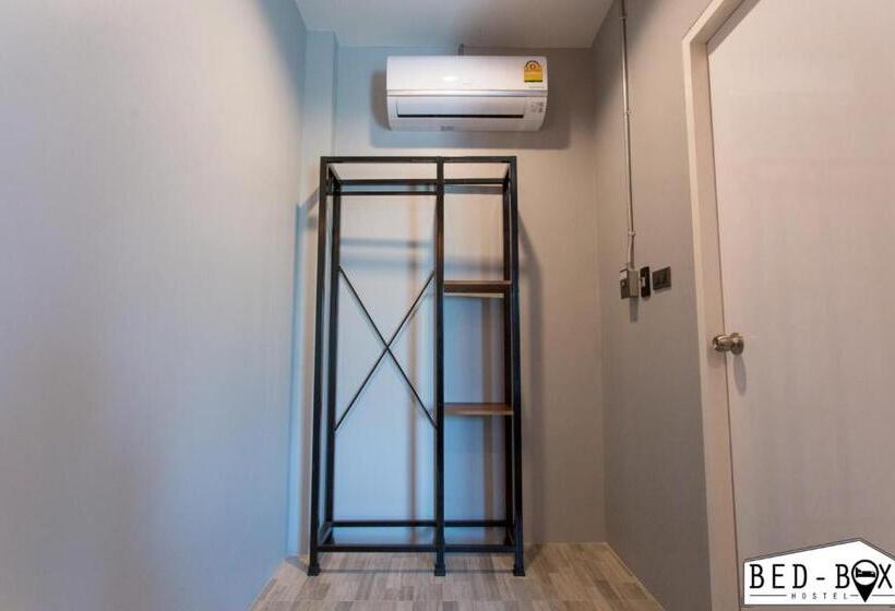 キングサイズベッドのスタンダードルーム, Bed Box