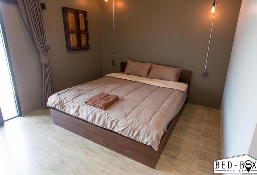 キングサイズベッドのスタンダードルーム, Bed Box