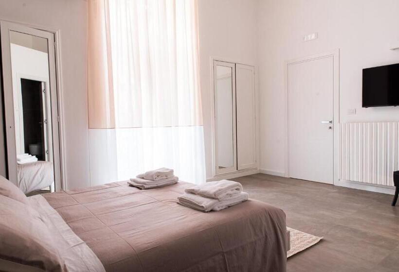 اتاق استاندارد با بالکن, Fourooms   Bari Sparano