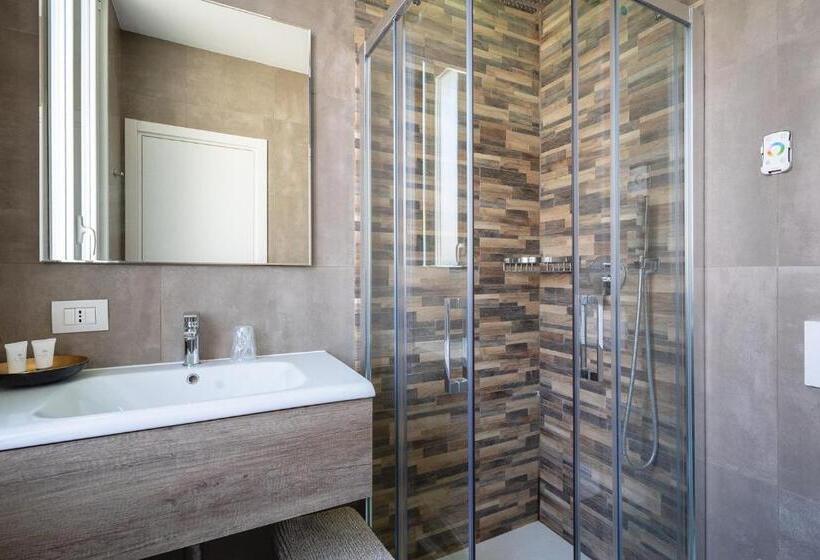 اتاق استاندارد, Fourooms   Bari Sparano