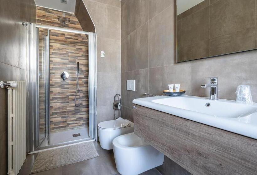 اتاق لوکس, Fourooms   Bari Sparano