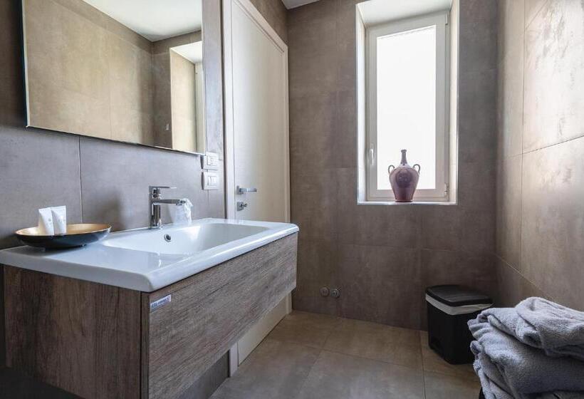 اتاق لوکس, Fourooms   Bari Sparano