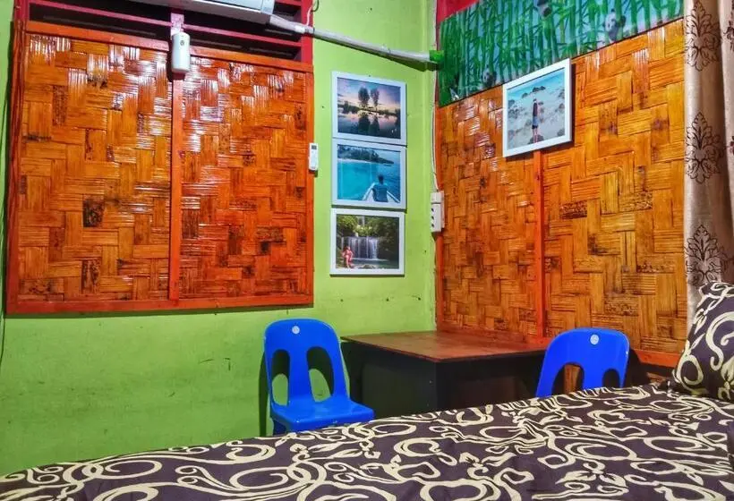 デラックスルーム, Gonias Hostel