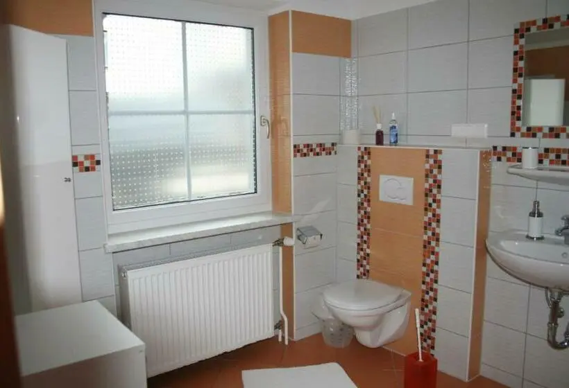 Standard-huone Puutarhanäkymä, Haus Emily